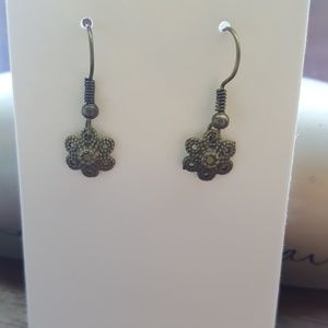 🌼🌻Charming Flower Earrings 🌼🌻⭐️
